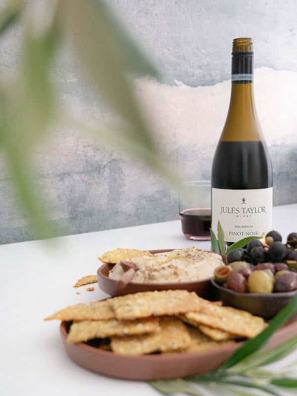 JTW_Pinot2.jpg__PID:6f0da3f6-6f47-4ba1-838b-f8cd522fdfdb